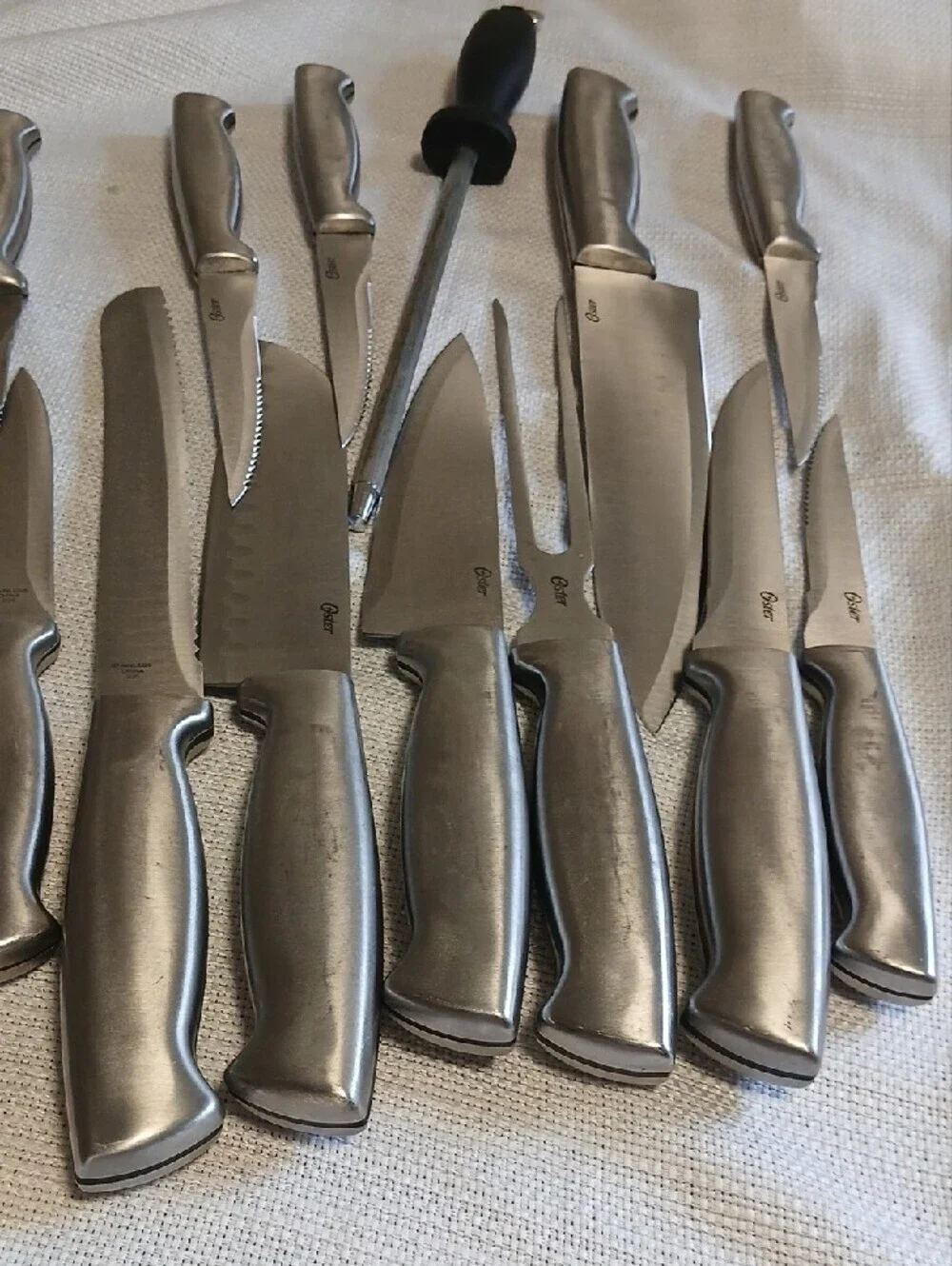 Oster All-Metal Knife Set in Silver with Sharpener 17 Pieces